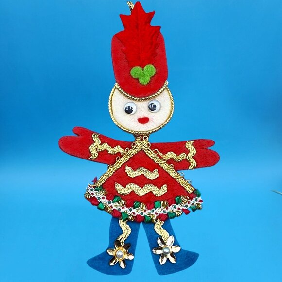 Vintage Red Felt Toy Soldier Ornaments w/ Googly Eyes & Gold Trim 1960s v3 - Picture 3 of 11